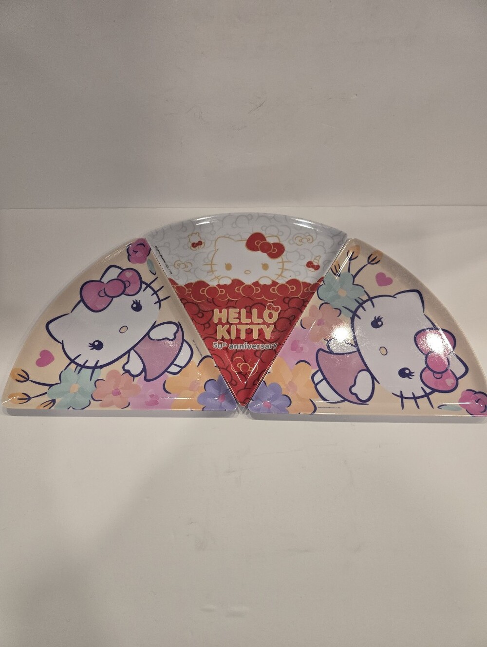Hello Kitty Pink and Red Floral Party Pizza Plastic Plate 3 Piece Set New